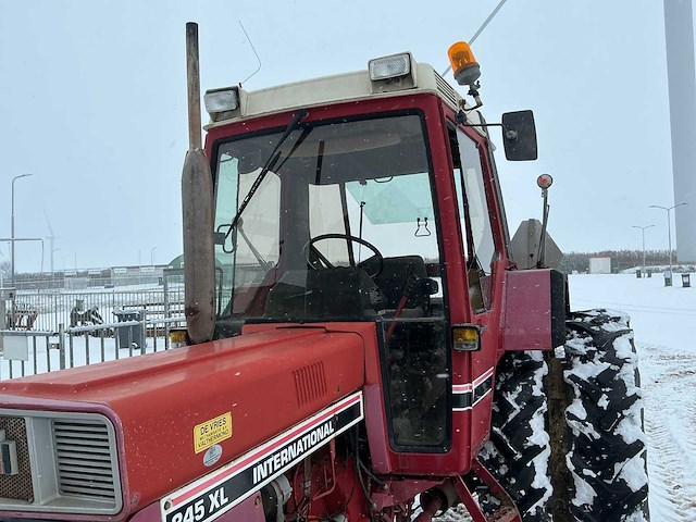1984 case international 845xl vierwielaangedreven landbouwtractor - afbeelding 8 van  34