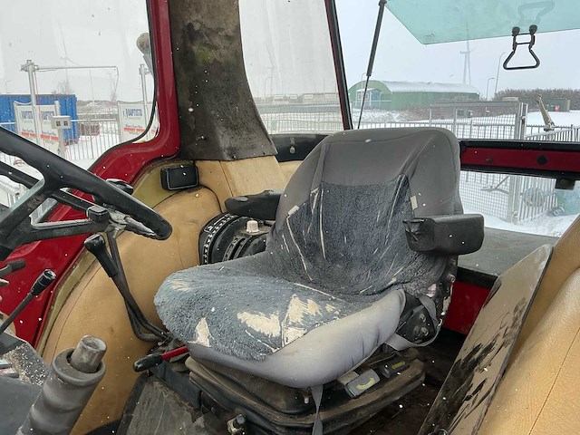 1984 case international 845xl vierwielaangedreven landbouwtractor - afbeelding 16 van  34