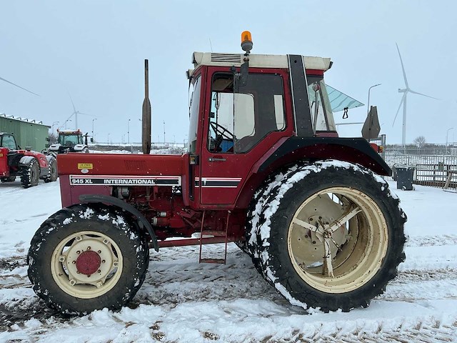 1984 case international 845xl vierwielaangedreven landbouwtractor - afbeelding 30 van  34