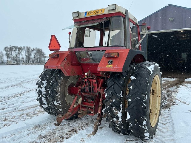 1984 case international 845xl vierwielaangedreven landbouwtractor - afbeelding 33 van  34