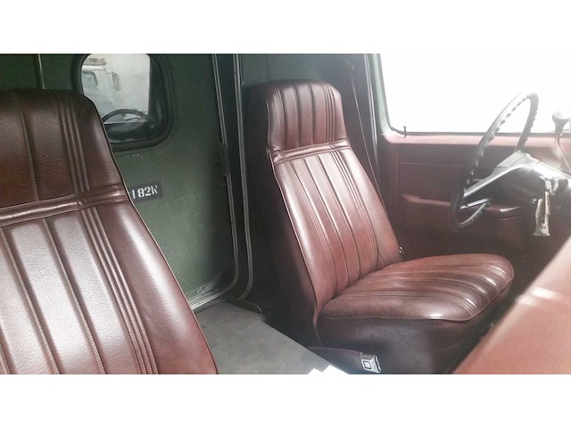 1984 chevrolet k30 ambulance pickup - afbeelding 5 van  25