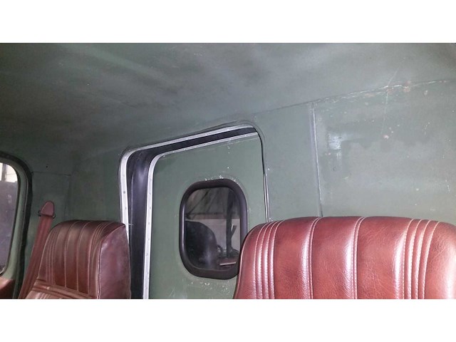 1984 chevrolet k30 ambulance pickup - afbeelding 8 van  25