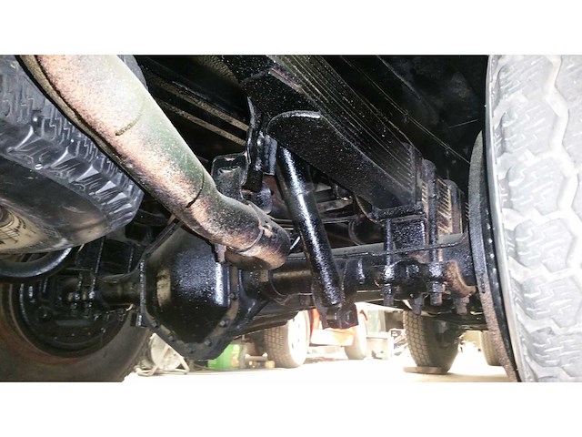 1984 chevrolet k30 ambulance pickup - afbeelding 13 van  25
