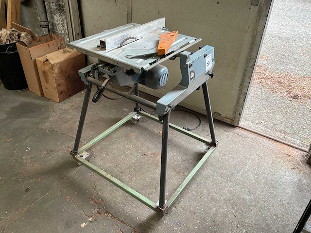 1984 elu tgs 172 zaagtafel - afbeelding 1 van  9