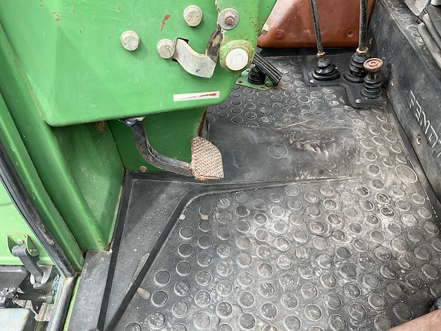 1984 fendt 309ls vierwielaangedreven landbouwtractor - afbeelding 18 van  41