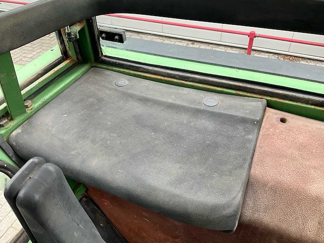 1984 fendt 309ls vierwielaangedreven landbouwtractor - afbeelding 28 van  41