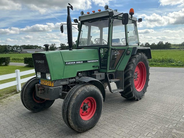 1984 fendt farmer 306ls turbomatik tweewielaangedreven landbouwtractor - afbeelding 1 van  18