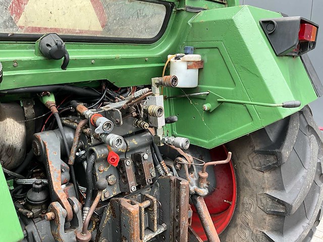 1984 fendt gta 380 vierwielaangedreven landbouwtractor - afbeelding 9 van  28