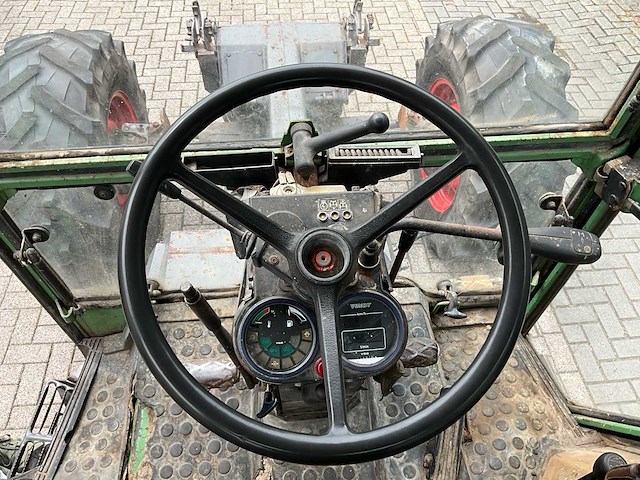 1984 fendt gta 380 vierwielaangedreven landbouwtractor - afbeelding 18 van  28