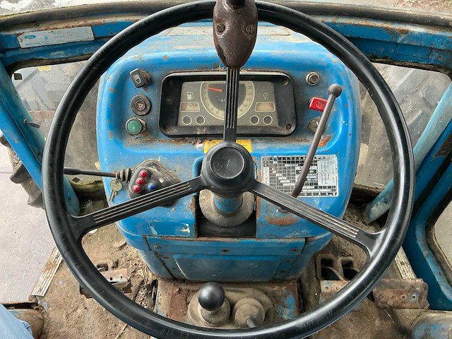 1984 ford 4610 vierwielaangedreven landbouwtractor - afbeelding 21 van  23