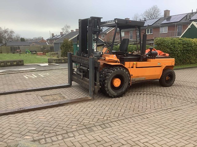 1984 heden 5680 vorkheftruck - afbeelding 1 van  16
