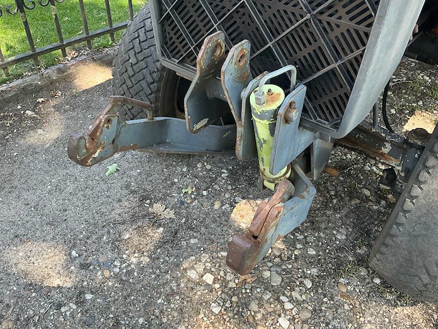1984 holder p30 minitractor - afbeelding 9 van  29
