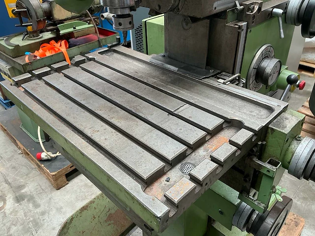 1984 infratirea fus22 freesmachine - afbeelding 7 van  11