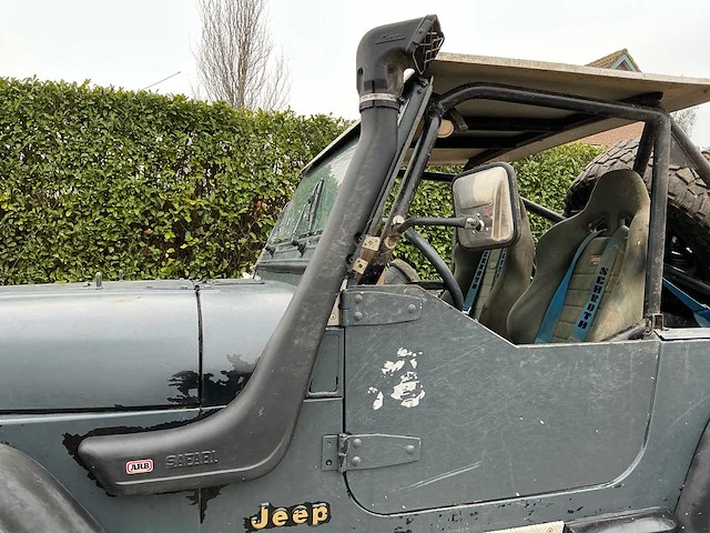 1984 jeep 4x4 cj 4.2 cj-7 personenauto - afbeelding 15 van  37