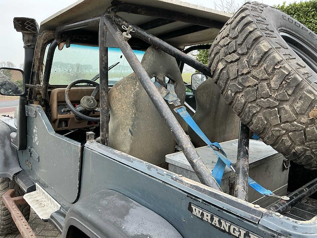 1984 jeep 4x4 cj 4.2 cj-7 personenauto - afbeelding 22 van  37