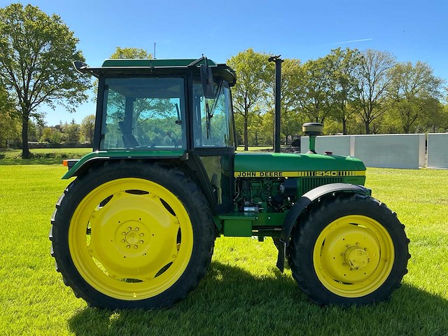 1984 john deere 2140 vierwielaangedreven landbouwtractor - afbeelding 17 van  23