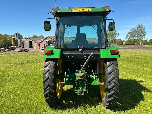 1984 john deere 2140 vierwielaangedreven landbouwtractor - afbeelding 18 van  23