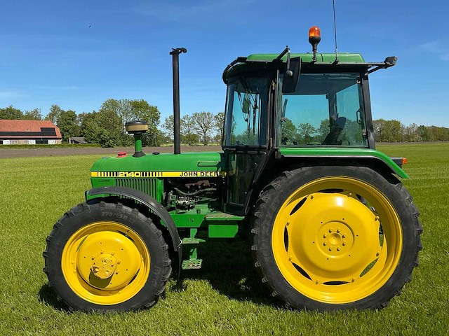 1984 john deere 2140 vierwielaangedreven landbouwtractor - afbeelding 19 van  23