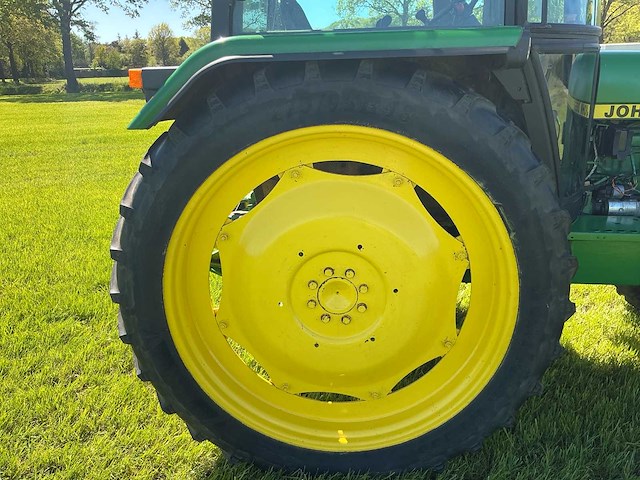 1984 john deere 2140 vierwielaangedreven landbouwtractor - afbeelding 7 van  18