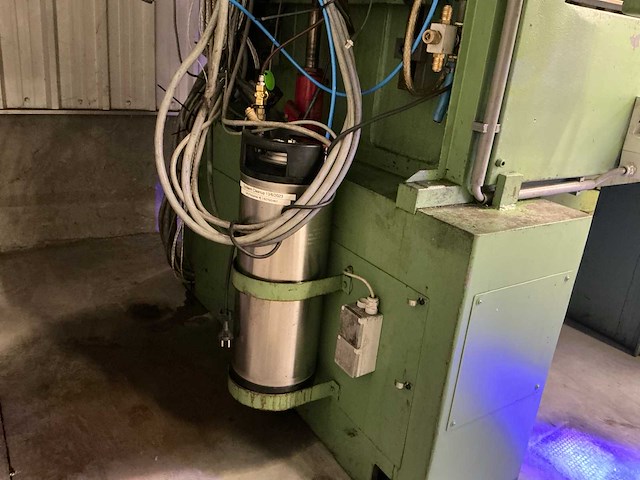 1984 kaiser 80t pers - afbeelding 16 van  22