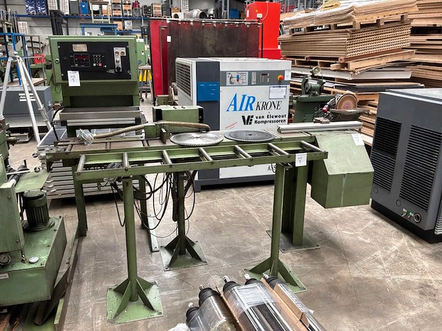 1984 kaltenbach kks 400 na semi-automatische zaaglijn met rollenbaan en lengtemeting - afbeelding 12 van  21