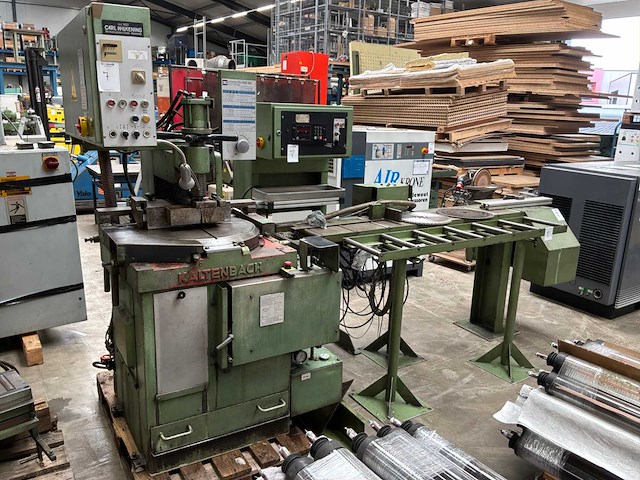 1984 kaltenbach kks 400 na semi-automatische zaaglijn met rollenbaan en lengtemeting - afbeelding 16 van  21