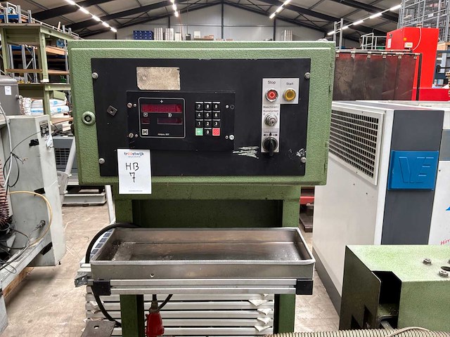 1984 kaltenbach kks 400 na semi-automatische zaaglijn met rollenbaan en lengtemeting - afbeelding 21 van  21