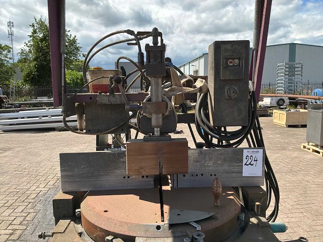 1984 kaltenbach skl-400 afkortcirkelzaagmachine - afbeelding 3 van  19