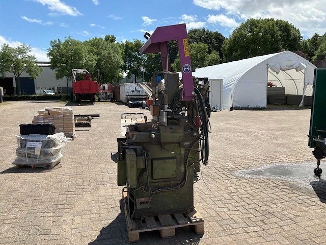 1984 kaltenbach skl-400 afkortcirkelzaagmachine - afbeelding 5 van  19