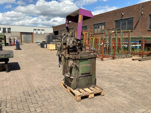 1984 kaltenbach skl-400 afkortcirkelzaagmachine - afbeelding 8 van  19