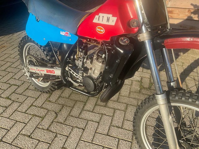 1984 ktm 250 pro lever motorfiets cross - afbeelding 6 van  12