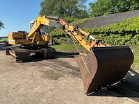 1984 liebher r900 rupsgraafmachine - afbeelding 34 van  37