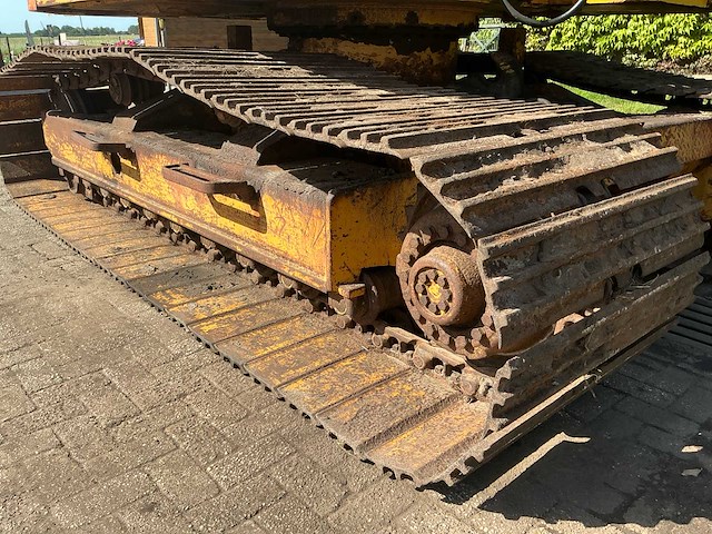 1984 liebher r900 rupsgraafmachine - afbeelding 28 van  35