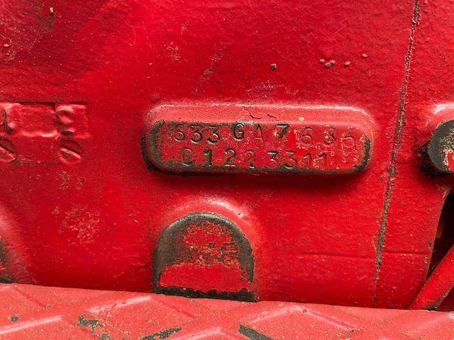 1984 mc cormick international 633 oldtimer tractor - afbeelding 5 van  22
