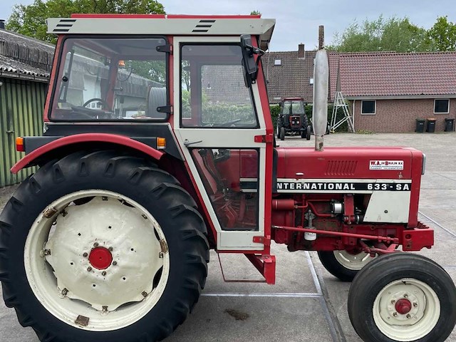 1984 mc cormick international 633 oldtimer tractor - afbeelding 18 van  22
