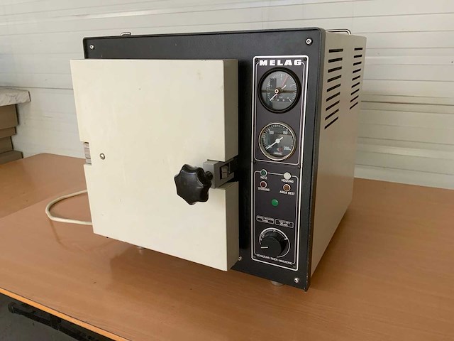 1984 melag 29 autoclave - afbeelding 1 van  10