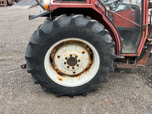 1984 new holland 45-66s tweewielaangedreven landbouwtractor - afbeelding 3 van  23