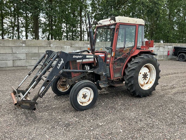 1984 new holland 45-66s tweewielaangedreven landbouwtractor - afbeelding 1 van  23