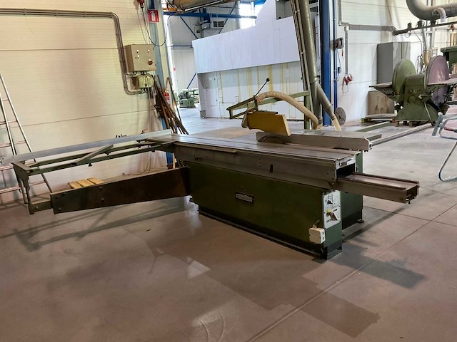 1984 panhaus 685a formaatcirkelzaagmachine - afbeelding 1 van  11