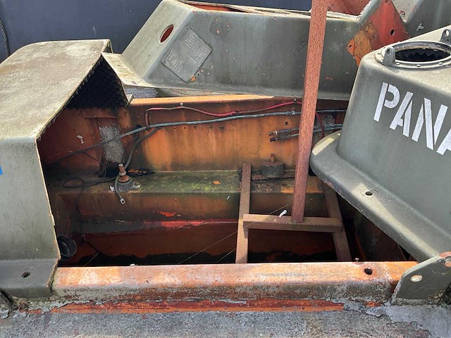 1984 pirana 6700 sloep/werkboot met stalling trailer - afbeelding 2 van  11