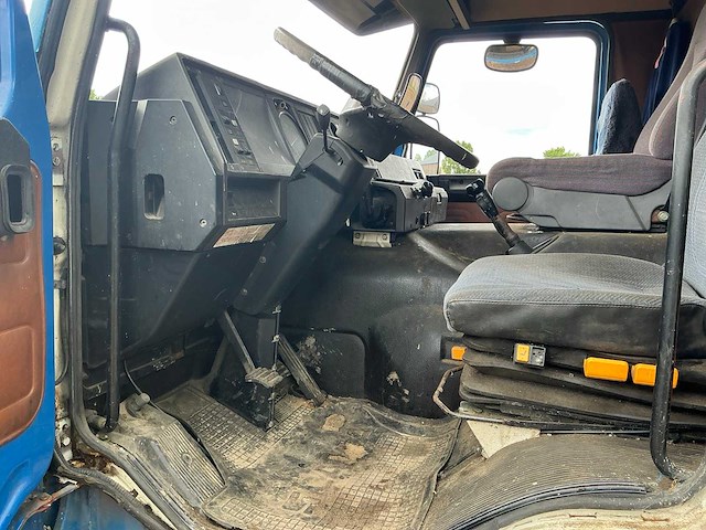 1984 scania 82 m vrachtwagenpaarden transport - afbeelding 6 van  21