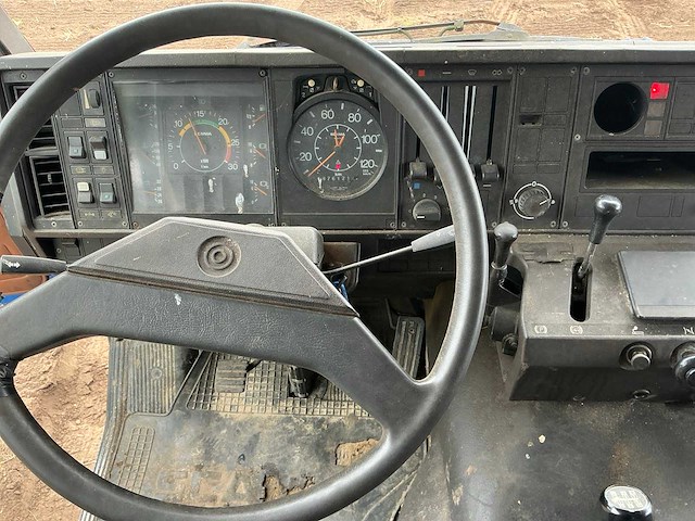 1984 scania 82 m vrachtwagenpaarden transport - afbeelding 8 van  21