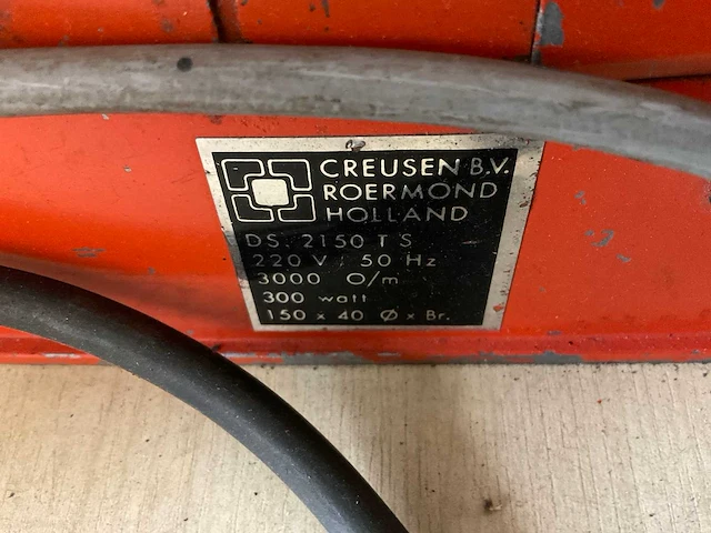 1984 sharp se-330b kolomboormachine - afbeelding 2 van  12