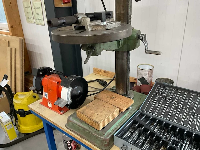 1984 sharp se-330b kolomboormachine - afbeelding 8 van  12
