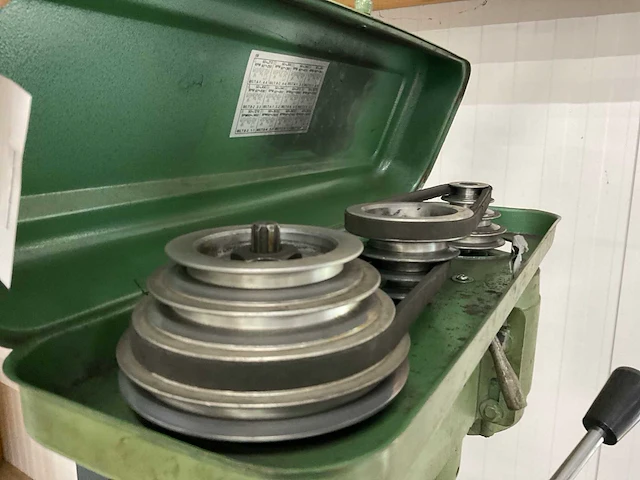 1984 sharp se-330b kolomboormachine - afbeelding 10 van  12