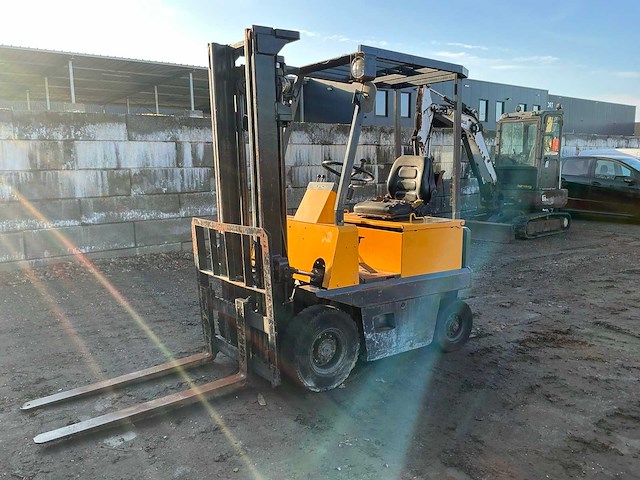 1984 shinko 4fb1.5z-v350 vorkheftruck - afbeelding 1 van  23