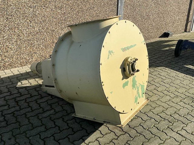 1984 typhoon s600 elektromotor met luchtsluis - afbeelding 9 van  13