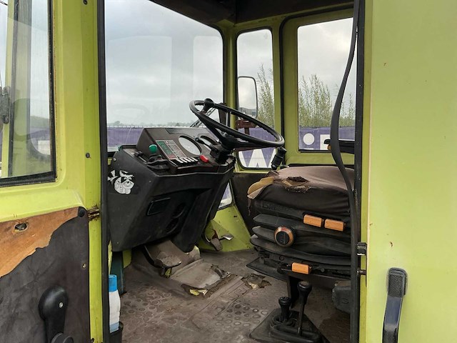 1985 - mercedes-benz - mb trac - 1000 - vierwielaangedreven landbouwtractor - afbeelding 9 van  19