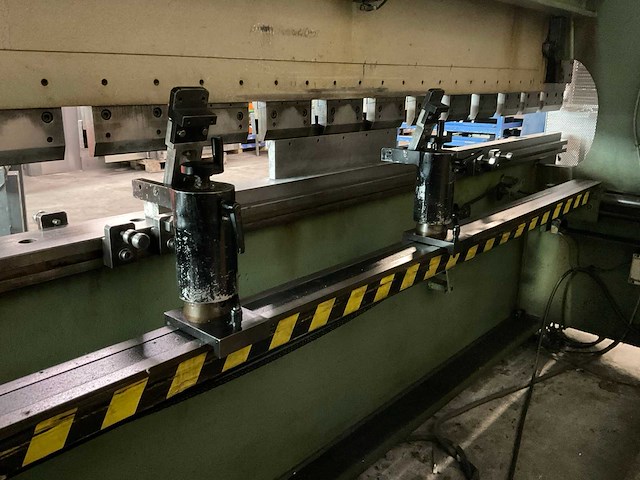 1985 adira qih-6330 kantbank - afbeelding 9 van  13