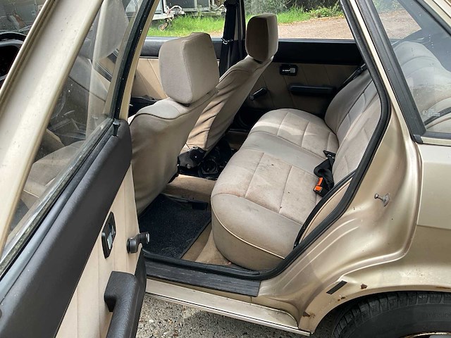 1985 audi 80 1.6 personenauto - afbeelding 17 van  31